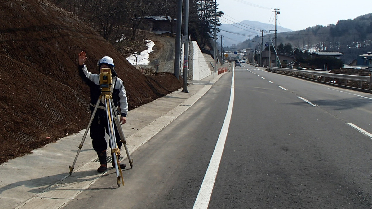 国道107号線小友地区道路局部改良（堆雪帯設置）工事